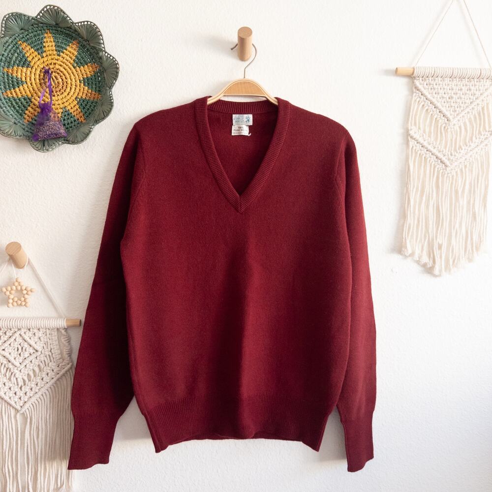 The Scotch House 100% Pure Wool Men's Maroon Red V-Neck Sweater